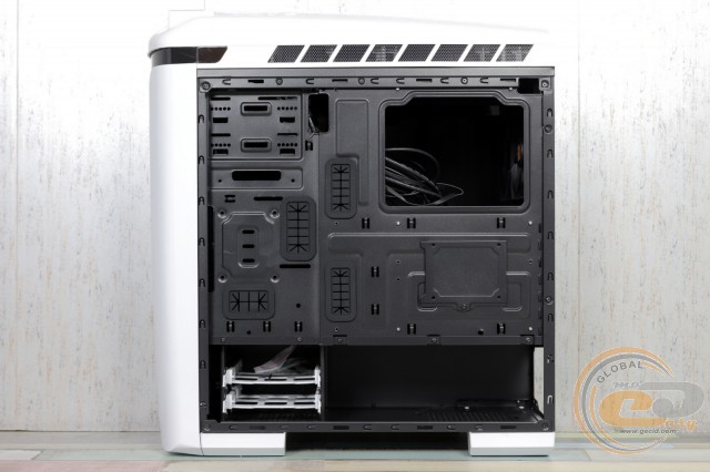 Thermaltake Versa C22 RGB Snow Edition