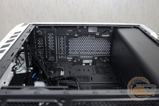 Thermaltake Versa C22 RGB Snow Edition