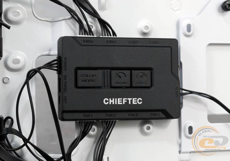 CHIEFTEC SCORPION 3 White Edition