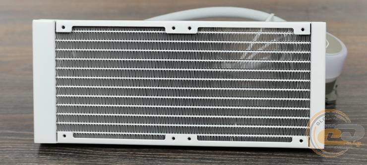 Cooler Master MasterLiquid ML240 Illusion White Edition