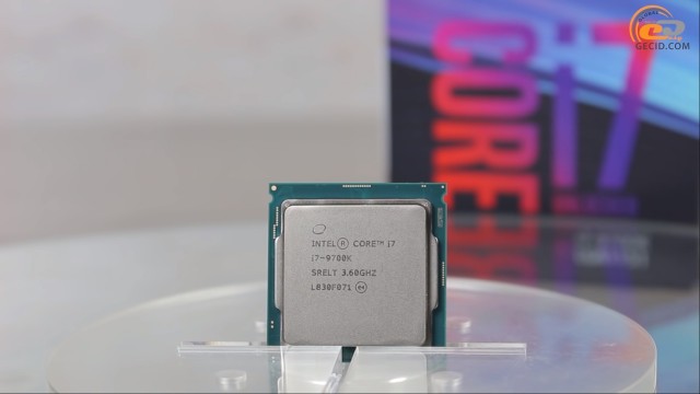 AMD Ryzen 7 3700X