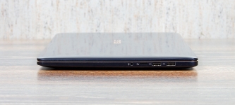 ASUS ZenBook Pro 15 UX580GE-1