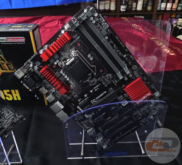 GIGABYTE 9