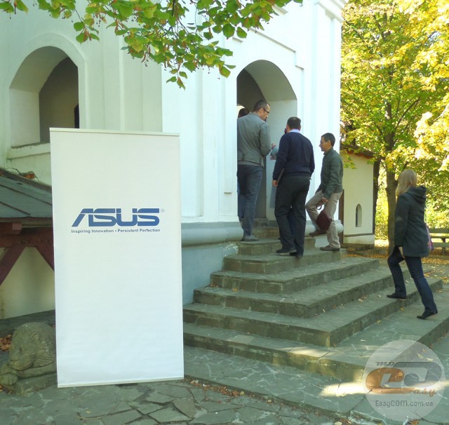ASUS