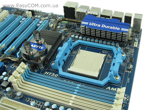 GIGABYTE GA-890FXA-UD7