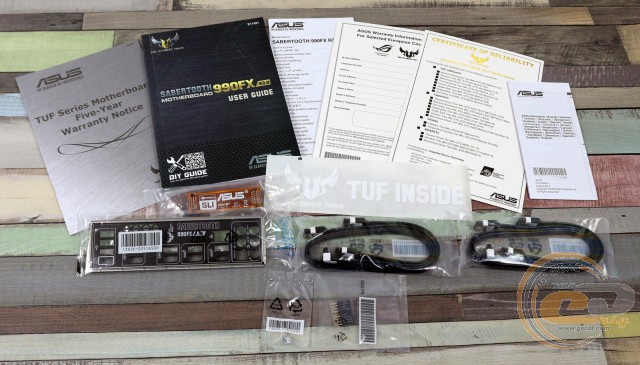 ASUS TUF SABERTOOTH 990FX R3.0