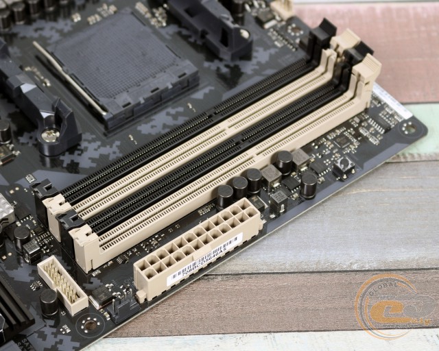 ASUS TUF SABERTOOTH 990FX R3.0