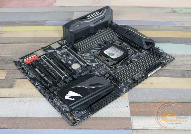 GIGABYTE X299 AORUS Gaming 3