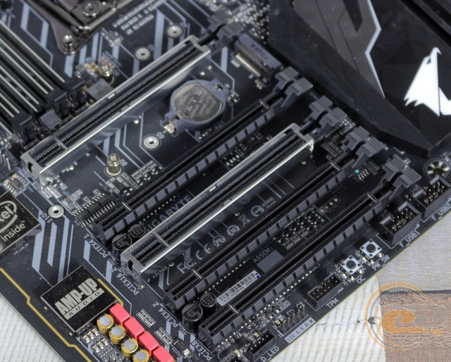 GIGABYTE X299 AORUS Gaming 3