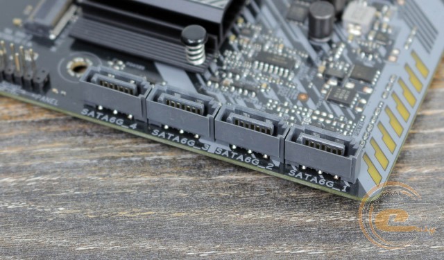 ASUS TUF GAMING A520M-PLUS