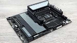 Обзор материнской платы ASUS ROG CROSSHAIR X670E HERO: ни в чем себе не отказывай