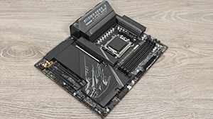 Обзор GIGABYTE X870E AORUS ELITE X3D: материнская плата с топовым чипсетом и наполнением