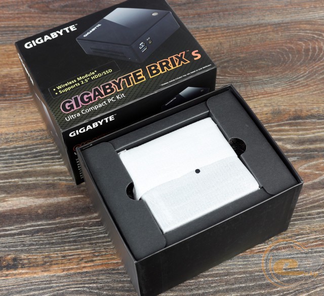 GIGABYTE BRIX GB-BXCEH-3205