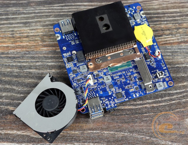 GIGABYTE BRIX GB-BXCEH-3205