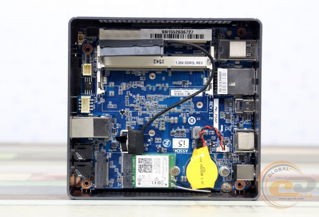 GIGABYTE BRIX GB-BSi5H-6200