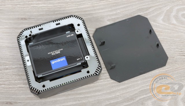 Vinga Mini PC V500