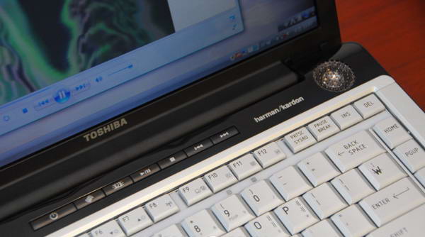 Новинка от компании Toshiba - Satellite M200 с 14,1 дюймовым дисплеем на платформе Santa Rosa