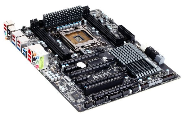 GIGABYTE GA-X79-UD3