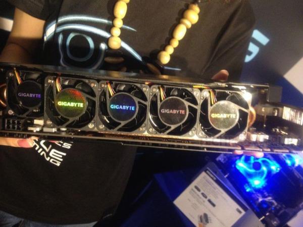 GIGABYTE GeForce GTX 680 SOC 