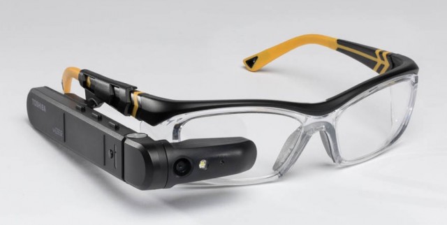Toshiba dynaEdge AR Smart Glasses