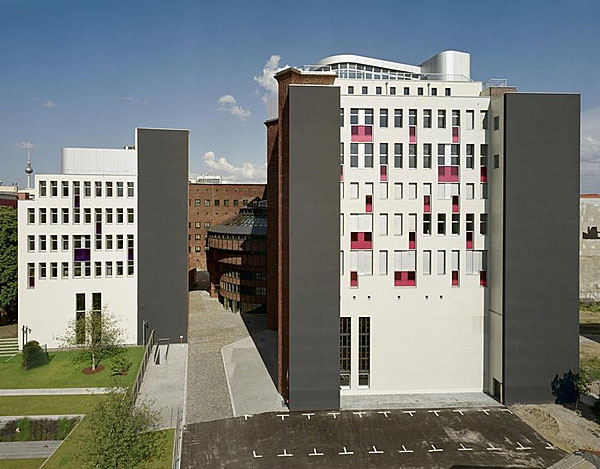 Здание ewerk в Берлине, Германия