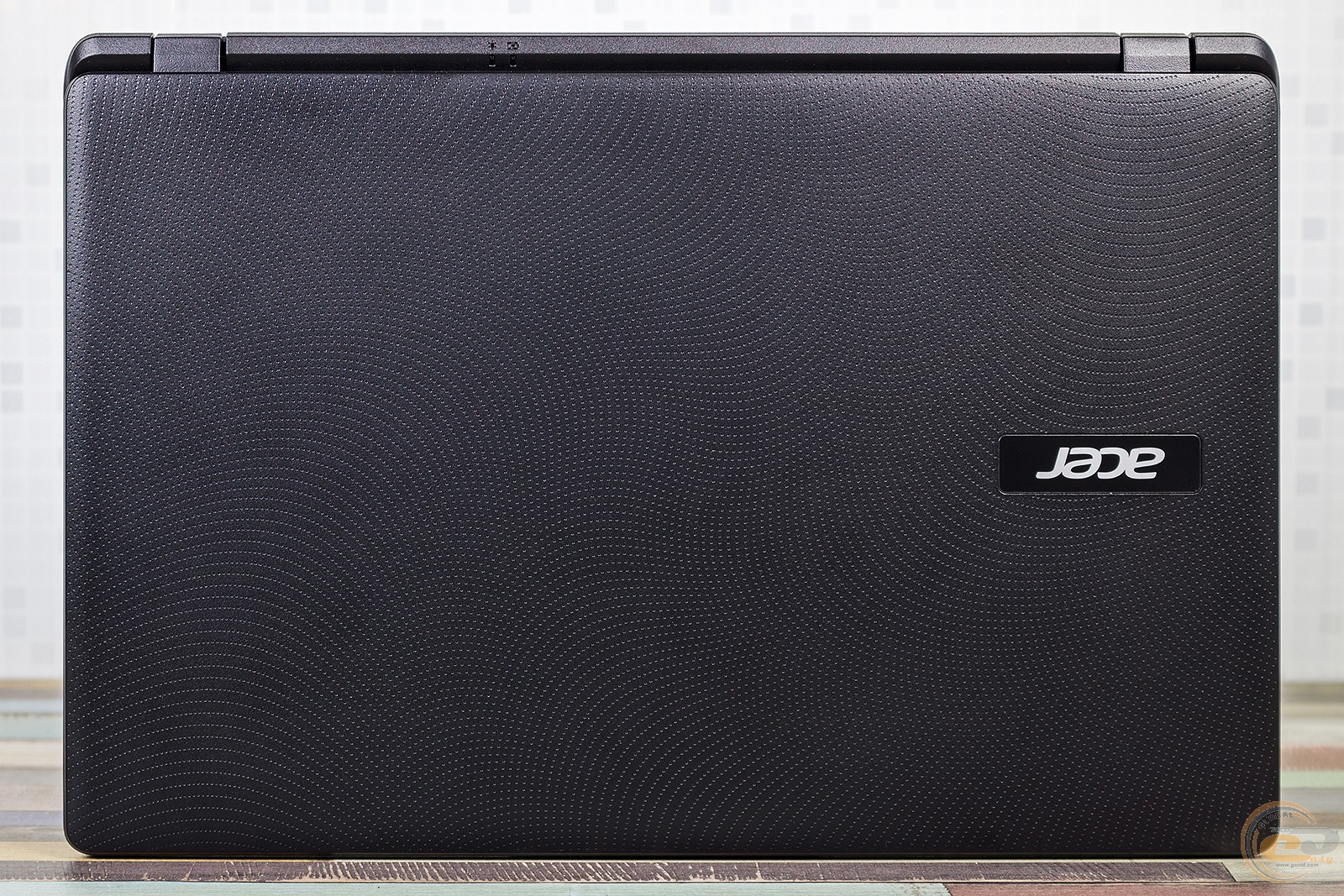 Ноутбук aspire es 15. Dell Essential Sleeve 15 - es1520v. Ноутбук Асер с лого летучая мышь.