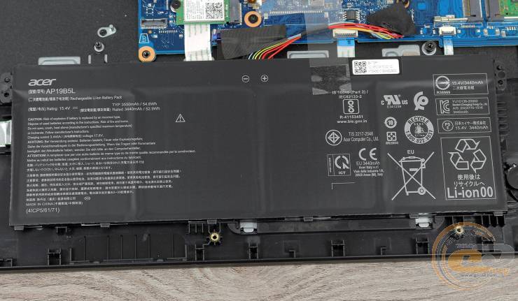Acer TravelMate P2
