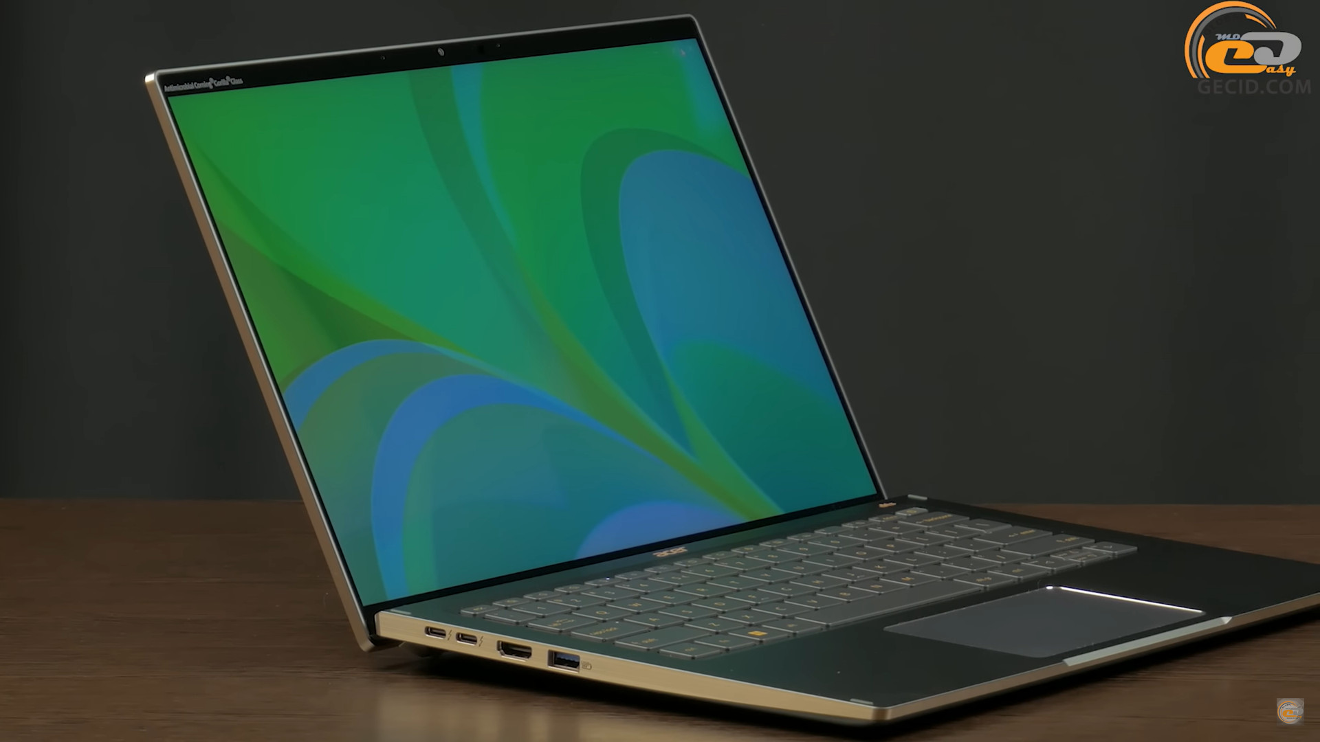 Acer Swift 5 фиолетовый. Iris CS.