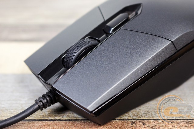 ASUS ROG Strix Impact