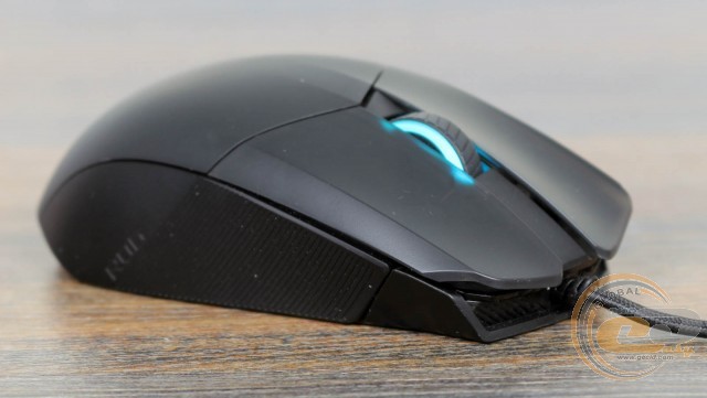 ASUS ROG Chakram Core