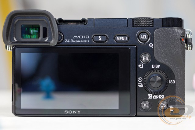 Sony α6000 (ILCE-6000L)