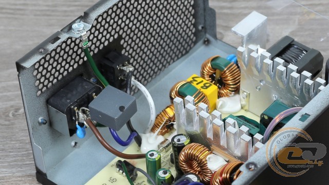QUBE QBC-GPM-700W-80B