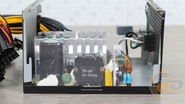 QUBE QBC-GPM-700W-80B