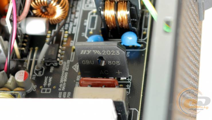 FSP HYPER 80+ PRO 650W