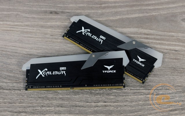 DDR4-3600 TEAMGROUP T-FORCE XCALIBUR RGB