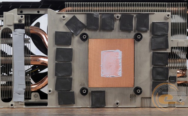 SAPPHIRE NITRO R9 390 8G D5